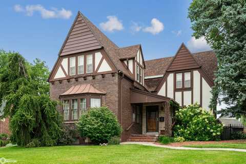 5 Denmead Boulevard, Marshalltown, IA 50158