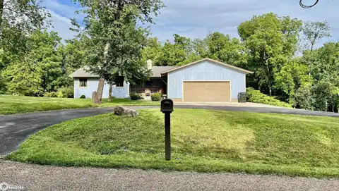 2002 South 7th, Oskaloosa, IA 52577