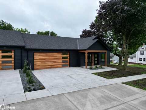 1102 N. Main St., Carroll, IA 51401