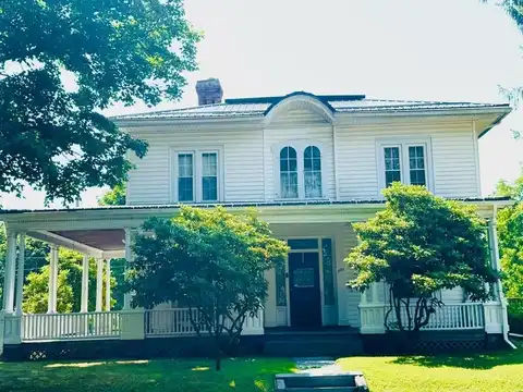 201 Chestnut St., Towanda, PA 18848