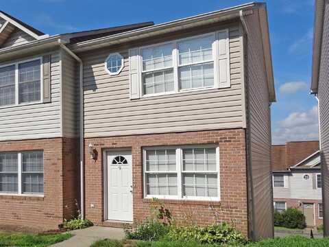 9 Hanna Lane, Morgantown, WV 26505