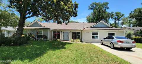 12213 GOVERNORS Drive W, Jacksonville, FL 32223