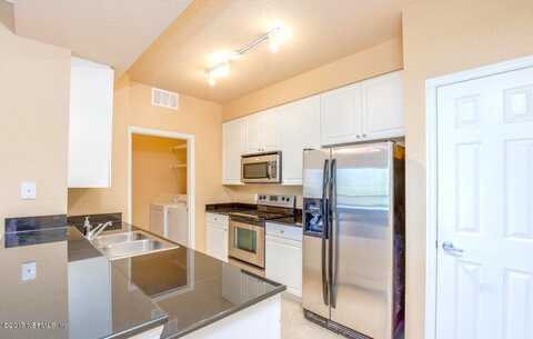 8539 GATE Parkway W unit: 436, Jacksonville, FL 32216