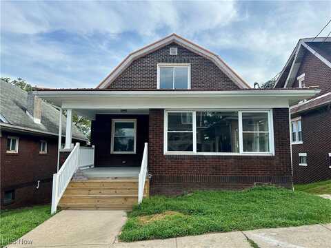 121 Pikeview Street, Weirton, WV 26062