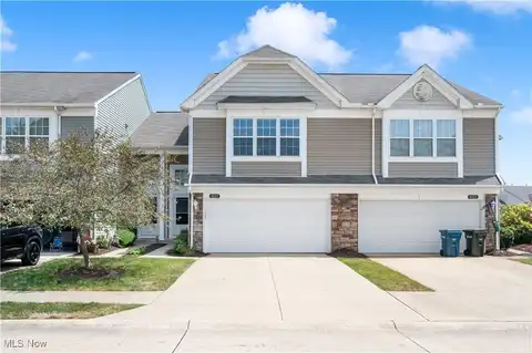 8517 Roxbury Court, Olmsted Twp, OH 44138