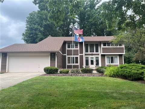 13035 S Partridge Drive, Valley View, OH 44125