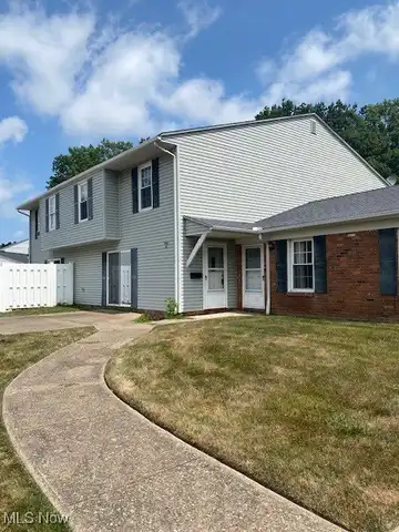 7961 Independence Drive unit: D, Mentor, OH 44060