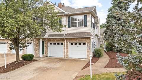 5200 Heather Field Circle, Parma, OH 44134