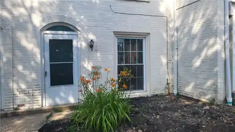 23 Trenton T58 Square, Euclid, OH 44143