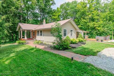 9723 Thwing Road, Chardon, OH 44024
