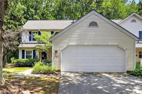 5815 Pineview Lane, Willoughby, OH 44094
