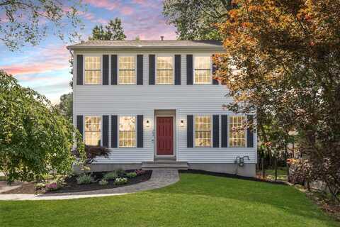 353 Top Ave, Green Brook, NJ 08812