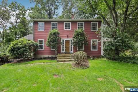 150 Deerfield Terrace, Mahwah, NJ 07430