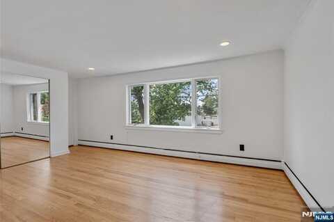 742 Saddle River Road FLOOR 2, Saddle Brook, NJ 07663