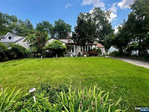 766 7th Avenue, River Edge, NJ 07661