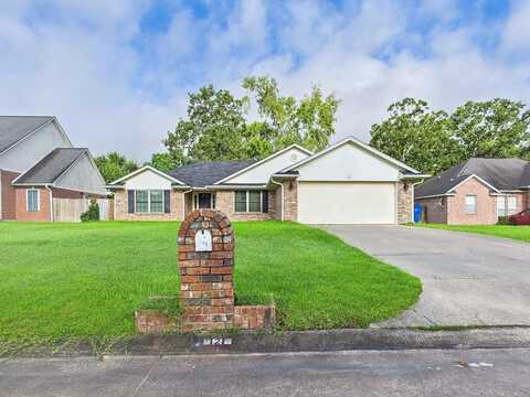 121 Gladstone Pl, Lufkin, TX 75904