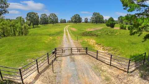 1207 County Road 4054, Timpson, TX 75975