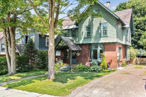 20 Adsit Court, Burlington, VT 05401