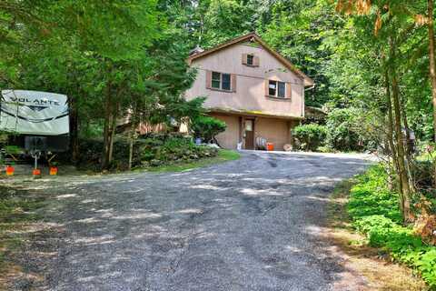 11 Oak Street Extension, Rutland, VT 05701