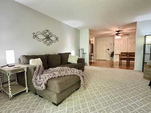 19 Saco Street, Conway, NH 03813