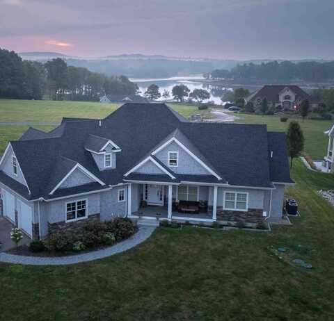 25 Fosters Drive, Dover, NH 03820