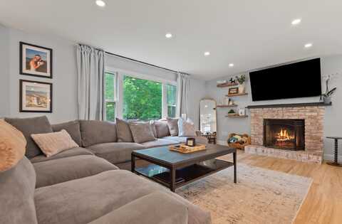 295 Old Waterford Road, Littleton, NH 03561