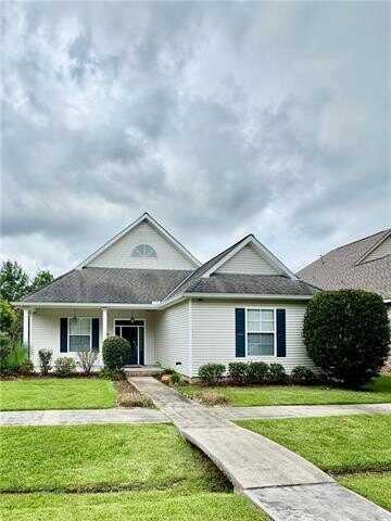 262 COTTAGE GREEN Lane, Covington, LA 70435