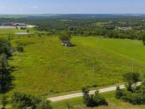 100 Red Rock Circle, Bartlesville, OK 74003
