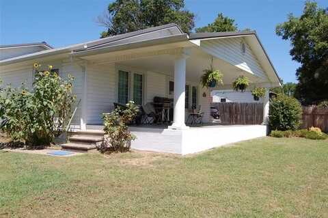 611 S Seneca Street, Weleetka, OK 74880