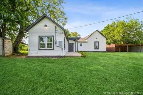 201 NE Tignor Street, Canadian, OK 74425