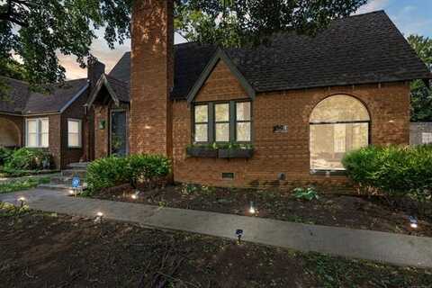 1315 S Atlanta Place, Tulsa, OK 74104