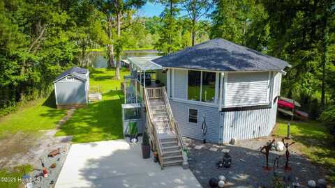 210 Gangplank Road, New Bern, NC 28562