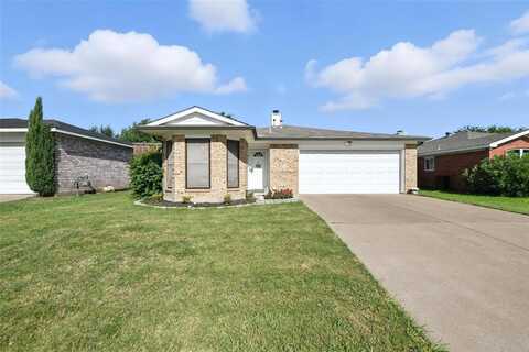 1016 Union Drive, Saginaw, TX 76131