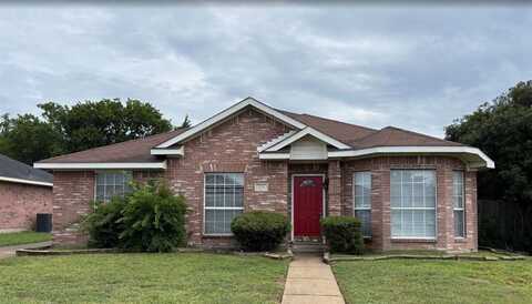 429 Sugar Mill Road, Cedar Hill, TX 75104