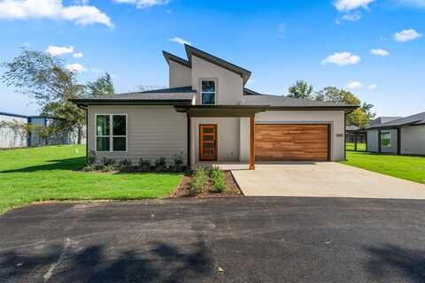 1100 S Main Street, Lindale, TX 75771