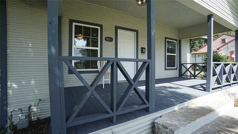 201 4th Street, Honey Grove, TX 75446