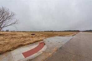 2180 James Road, Granbury, TX 76049