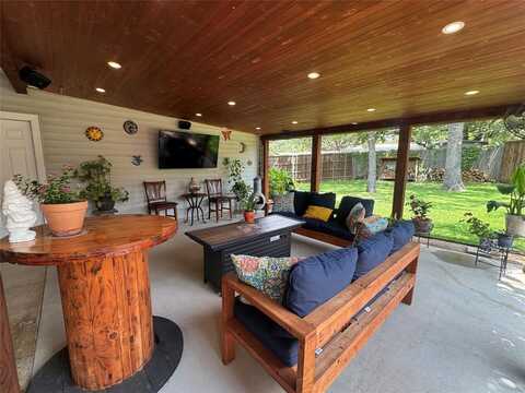 5501 Eagle Rock Road, Arlington, TX 76017