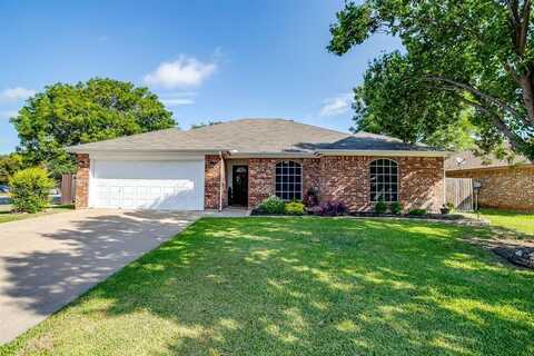328 Willowstone Trail, Saginaw, TX 76179