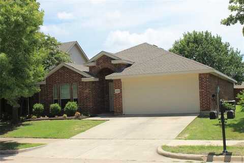 2044 Lake Trail Drive, Heartland, TX 75126