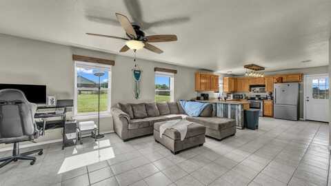 111 Quail Drive, Springtown, TX 76082