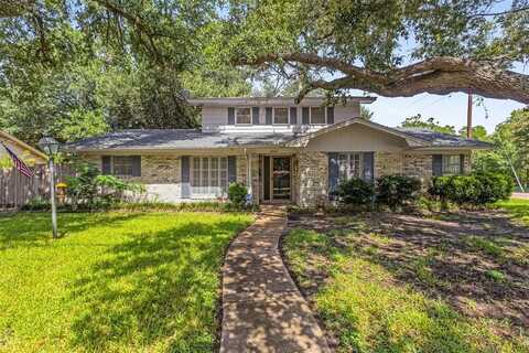 1604 N Cleveland Avenue, Cameron, TX 76520
