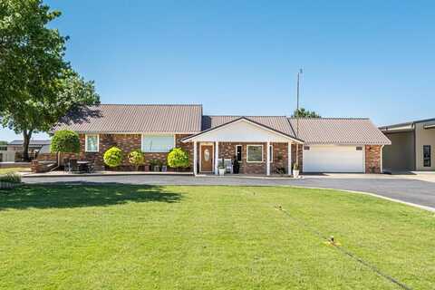 313 County Rd 306, Seminole, TX 79360