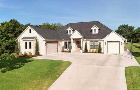 8111 Goldfinch Drive, Guthrie, OK 73044