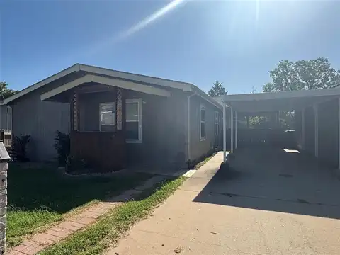 12136 Woodland Hills Drive, Oklahoma City, OK 73131