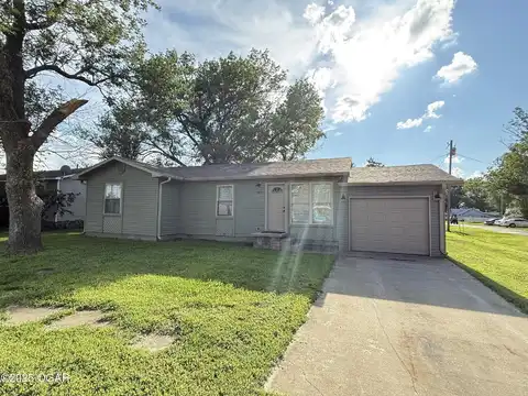 108 N 2ND Street, Sheldon, MO 64784
