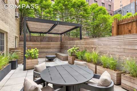 2 Horatio Street, New York, NY 10014