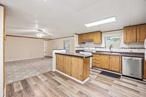 5200 Lake Shore Ln, Denton, TX 76208