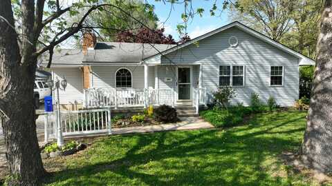 1913 E 12th St, Sedalia, MO 65301