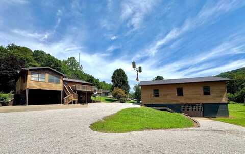 285 Middle Fork, Reedy, WV 25270